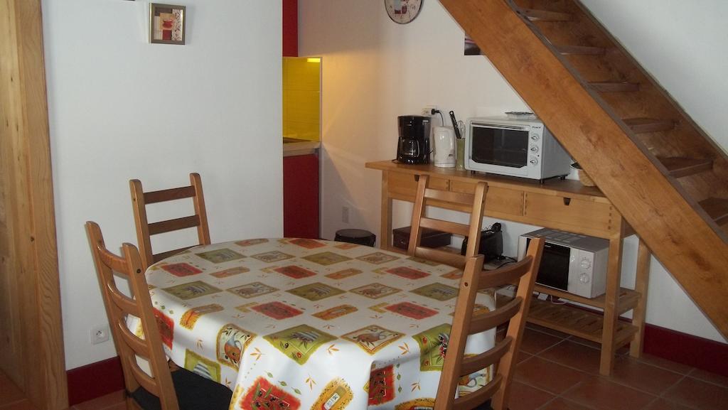 Gite Du Colombier Le Fied Room photo